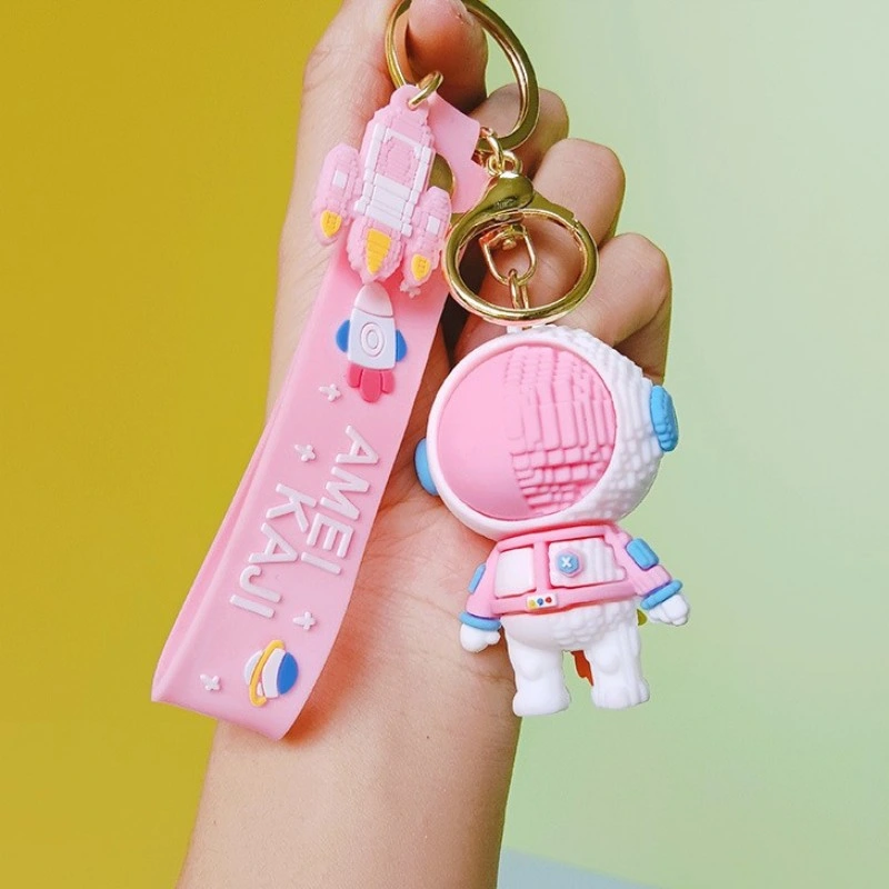 China Supply 3D Cute Spaceman Soft PVC Plastic Keychain